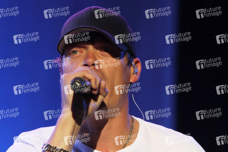 Brad Arnold (3 Doors Down)