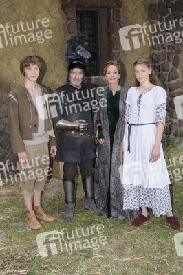 Jonas Nay, Uwe Kockisch, Katja Flint, Llewellyn Reichman