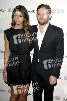 Kings of Leon Musiker mit Begleitung