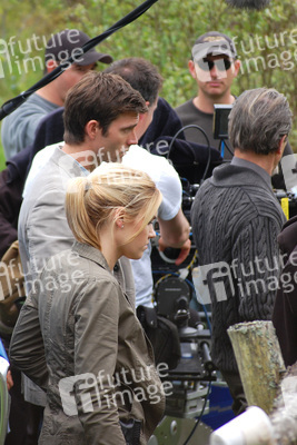 Emily Rose, Lucas Bryant