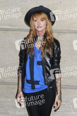 Jennifer Weist (Jennifer Rostock)