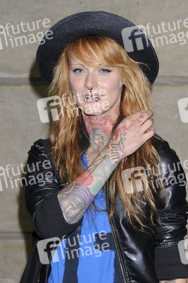 Jennifer Weist (Jennifer Rostock)