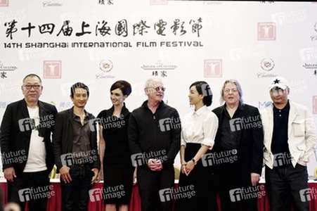 Yoichi Sai, Anh Hung Tran, Paz Vega, Barry Levinson, Jingchu Zhang, Christopher Hampton, Quan'an Wang