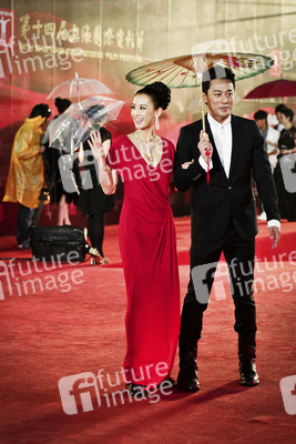 Eva Huang / Shengyi Huang, Raymond Lam