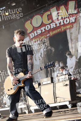 Jonny 'Two Bags' Wickersham (Social Distortion)