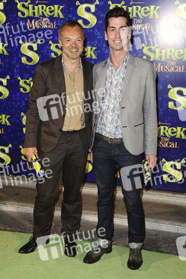 Graham Norton mit Begleitung