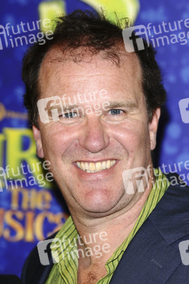 Douglas Hodge
