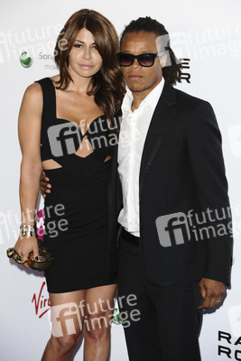 Edgar Davids mit Begleitung