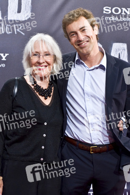 Gedeon Burkhard mit Mutter Elisabeth