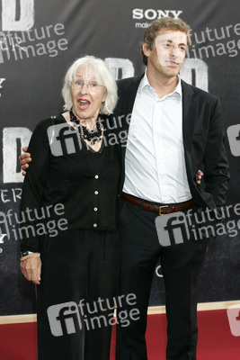 Gedeon Burkhard mit Mutter Elisabeth