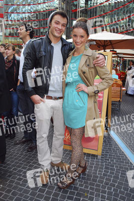 Wanda Badwal mit Bruder Marco