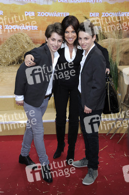 Alice Brauner mit Söhnen Ben und David