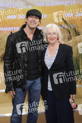 Gedeon Burkhard mit Mutter Elisabeth von Molo