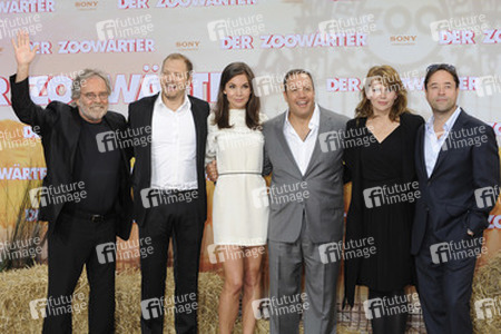 Thomas Fritsch, Maro Barth, Nadine Warmuth, Kevin James, Anna Loos, Jan Josef Liefers