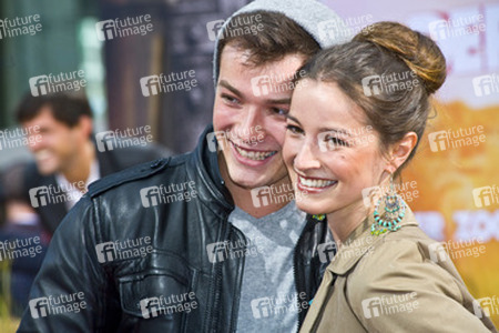 Wanda Badwal mit Bruder Marco