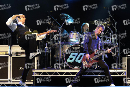 Francis Rossi, Matt LetleyJohn 'Rhino' Edwards (Status Quo)