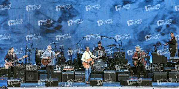 Timothy B. Schmit, Don Henley, Glenn Frey, Joe Walsh (Eagles)