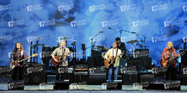 Timothy B. Schmit, Don Henley, Glenn Frey, Joe Walsh (Eagles)