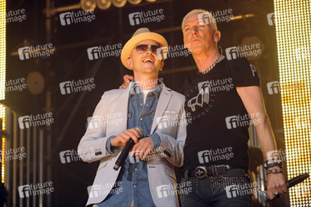 H.P. Baxxter (Scooter) mit Gast Jan Delay