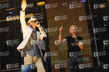 H.P. Baxxter (Scooter) mit Gast Jan Delay