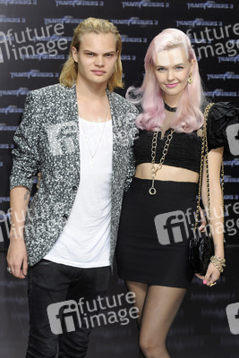 Wilson Gonzalez Ochsenknecht, Bonnie Strange