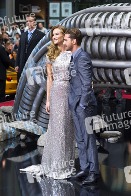 Rosie Huntington-Whiteley, Shia LaBeouf