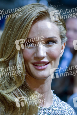 Rosie Huntington-Whiteley