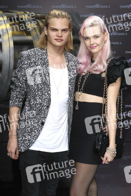 Wilson Gonzalez Ochsenknecht, Bonnie Strange