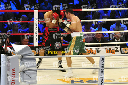 Felix Sturm, Matthew Macklin