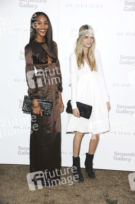 Jourdan Dunn, Cara Delevingne