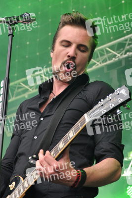 Adam Grahn (Royal Republic)