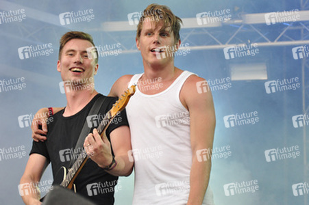 Hannes Irengard, Per Andreasson (Royal Republic)