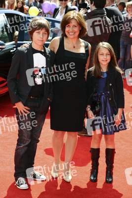 Rebecca Front mit Kindern