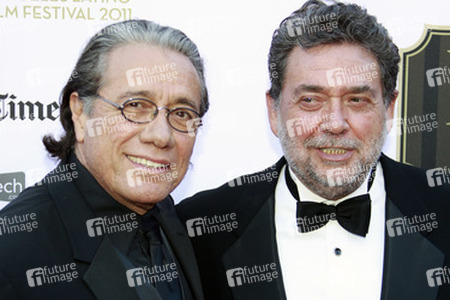Edward James Olmos, Guillermo Navarro