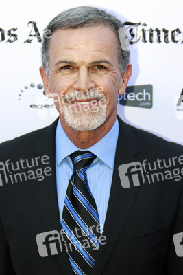 Tony Plana