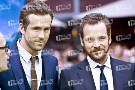 Ryan Reynolds, Peter Sarsgaard