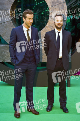 Ryan Reynolds, Peter Sarsgaard