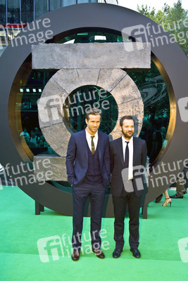 Ryan Reynolds, Peter Sarsgaard