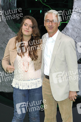 Christoph M. Ohrt mit Tochter Lilian