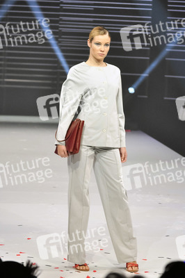 Model der Fashionshow Perret Schaad