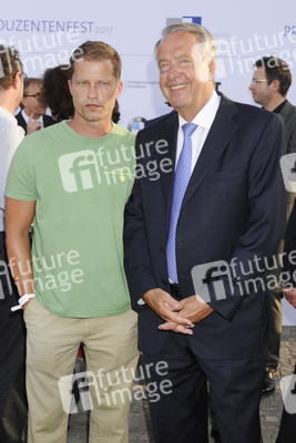 Til Schweiger, Bernd Neumann