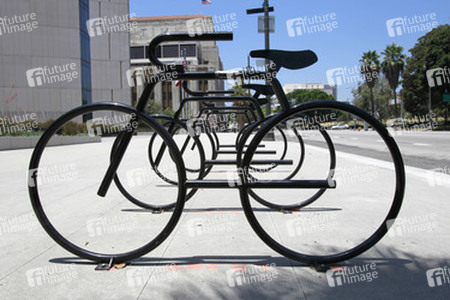 Fahrrad Kunstwerk vor dem Los Angeles Police Department