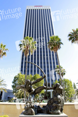 Herakles the Archer vor dem Variety Building