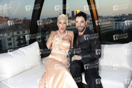 Brigitte Nielsen, Harald Glööckler