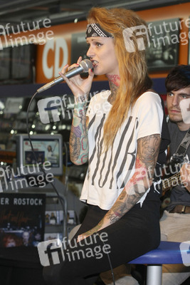 Jennifer Weist (Jennifer Rostock)