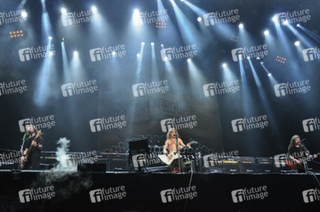 Justin Street, Joel O'Keeffe, David Roads (Airbourne)