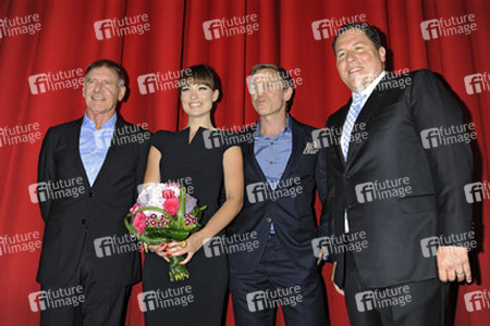 Harrison Ford, Olivia Wilde, Daniel Craig, John Favreau