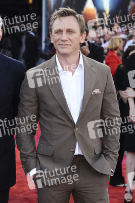 Daniel Craig