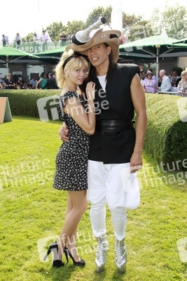 Louisa Mazzurana, Jorge Gonzalez