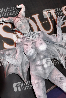 Versteinerte Gesichtslose / Petrified Faceless